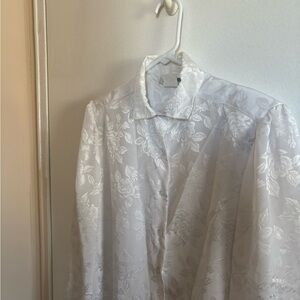 Elegant White Floral Women's Shirt vintage